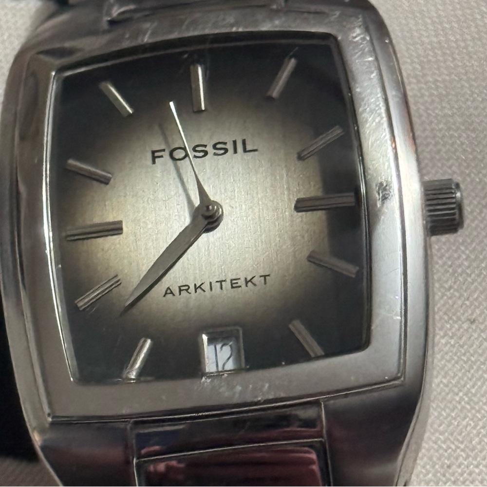Fossil Arkitekt Silver and Black Watch - Needs Battery